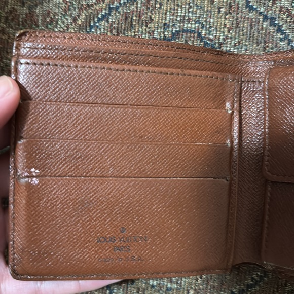 Men’s LV monogram compact wallet! - Picture 3 of 10